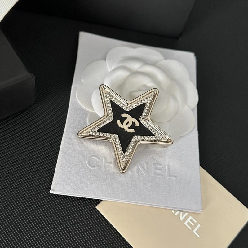 Chanel Brooches Resilient 220319