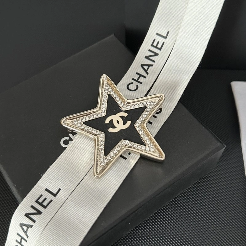 Chanel Brooches Resilient 220319