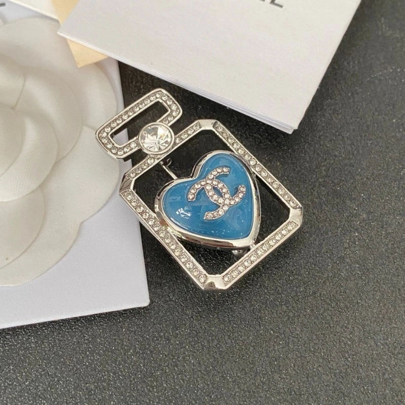 Chanel Brooches StreetReady 220386