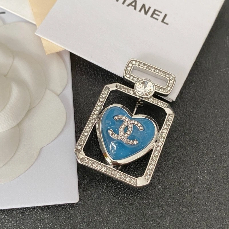 Chanel Brooches StreetReady 220386