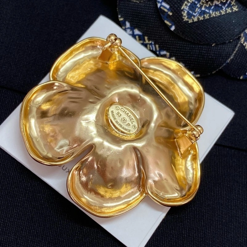 ZeroBulk Chanel Brooches 220298