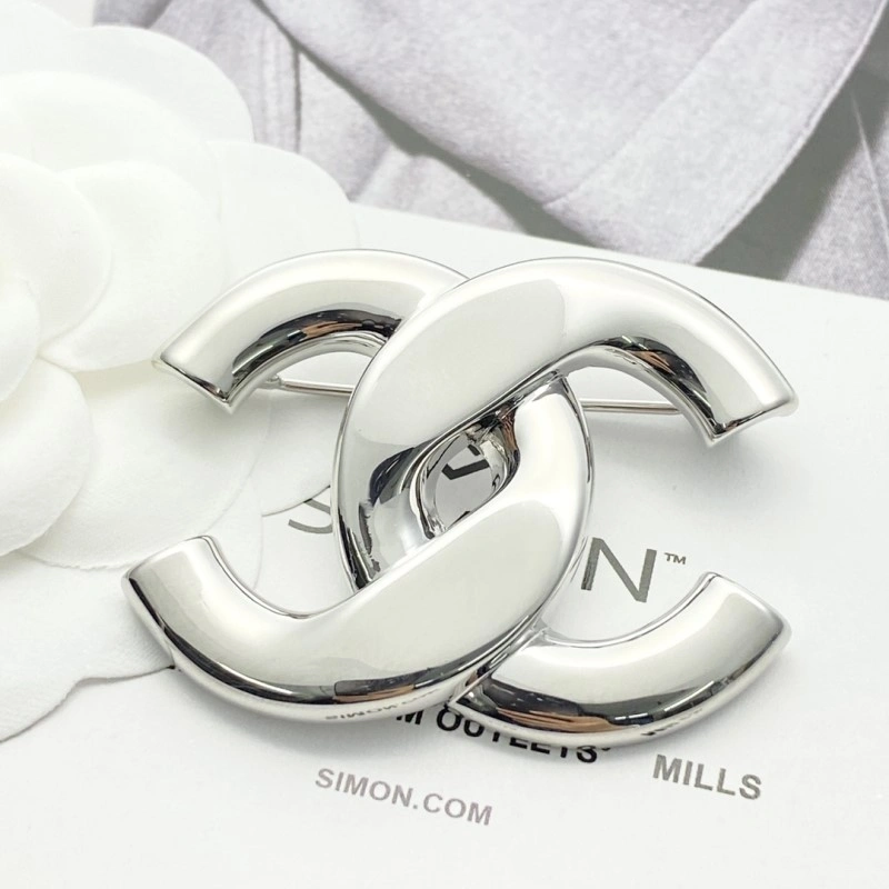 Chanel Brooches Stylish 220302