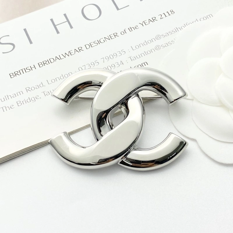 Chanel Brooches Stylish 220302