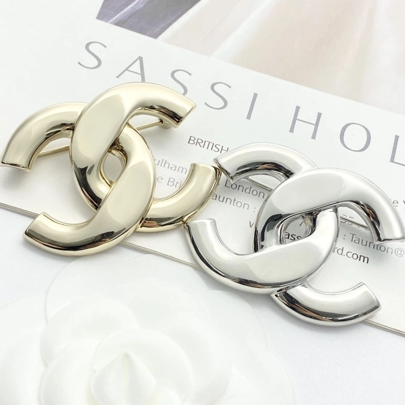 Chanel Brooches Stylish 220302