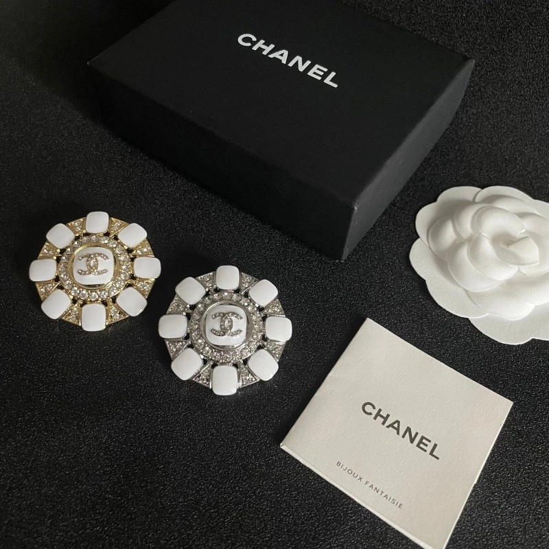 QuickDry Chanel Brooches 220296