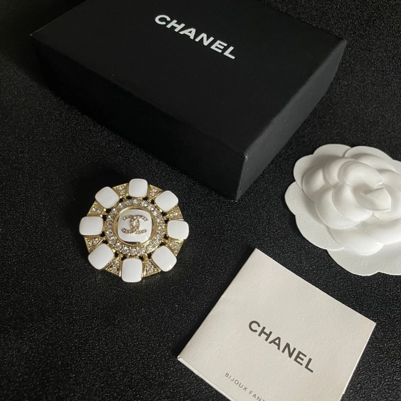 QuickDry Chanel Brooches 220296