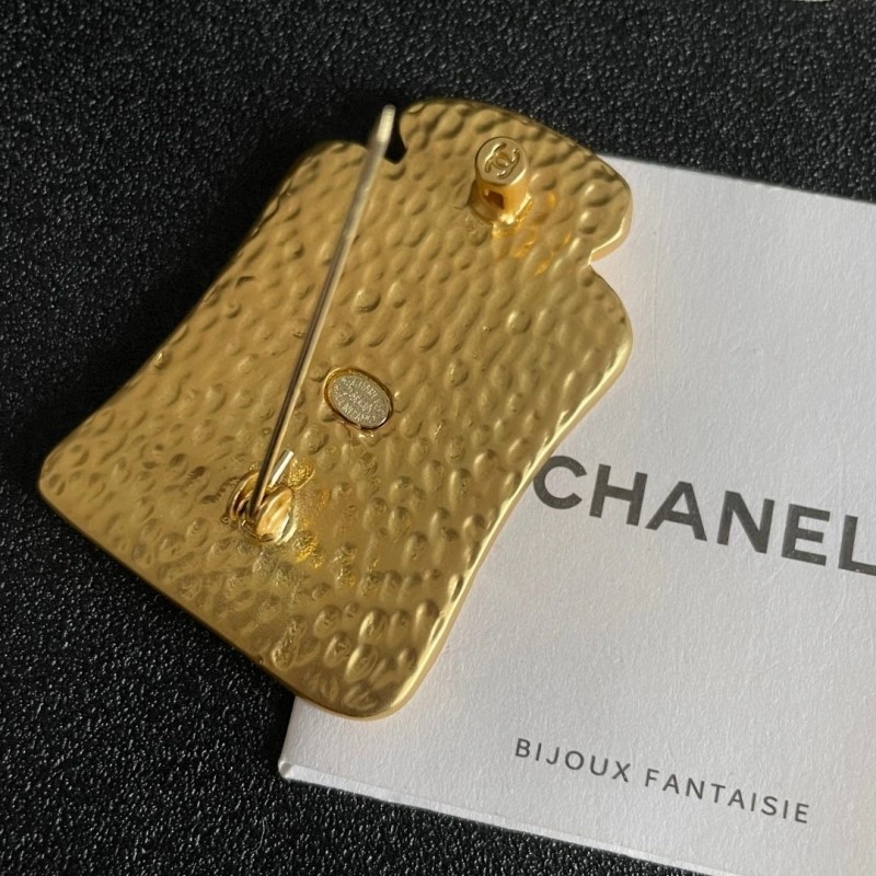 Elegant Chanel Brooches 220293