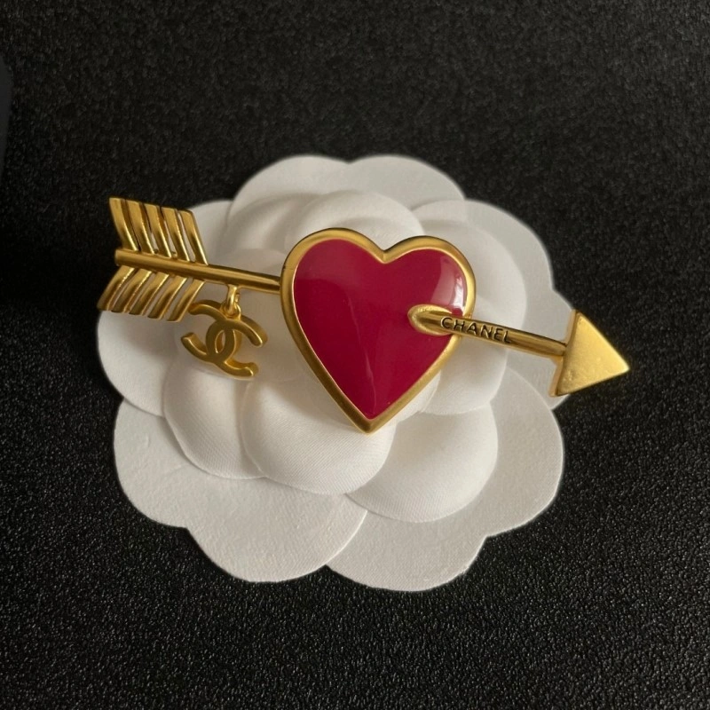 Bold Chanel Brooches 220284