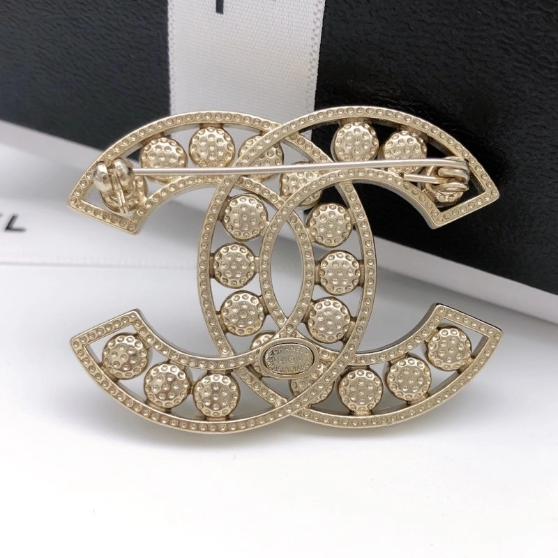 Chanel Brooches UrbanStyle 220285