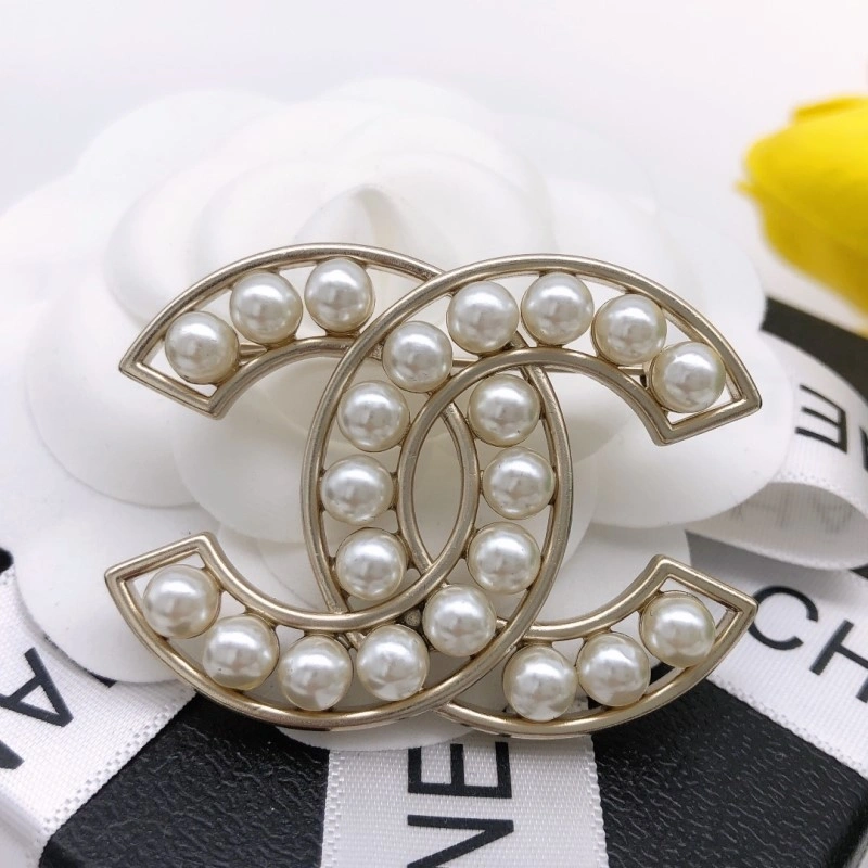Chanel Brooches UrbanStyle 220285