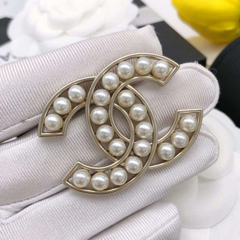 Chanel Brooches UrbanStyle 220285