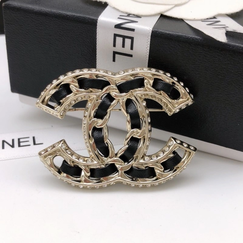Chanel Brooches Casual 220289