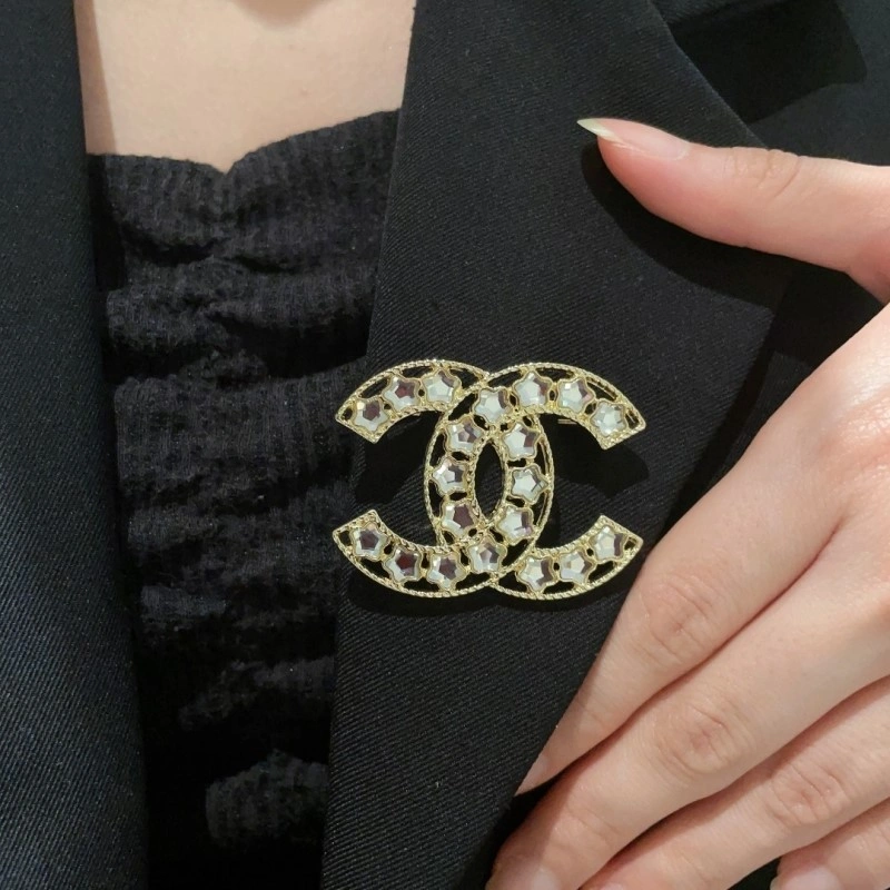 Chanel Brooches DailyWear 220276