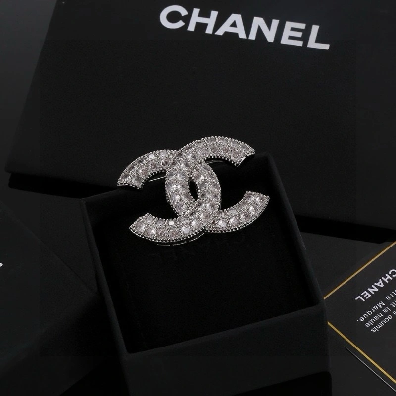 Neat Chanel Brooches 220311