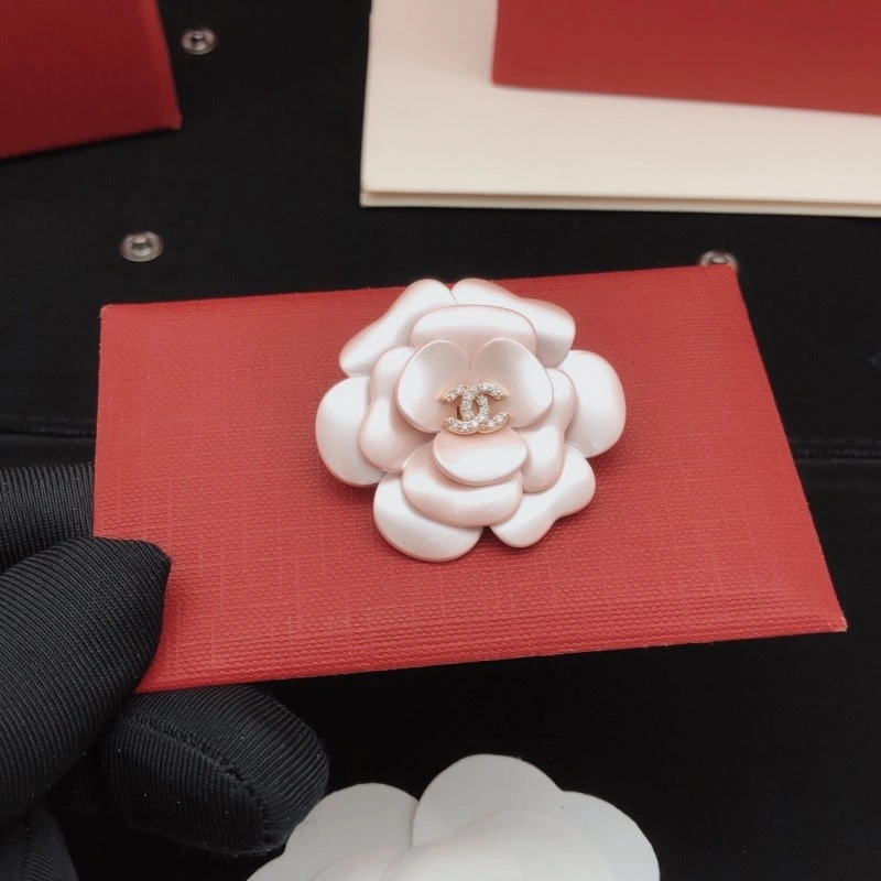 Youthful Chanel Brooches 220288