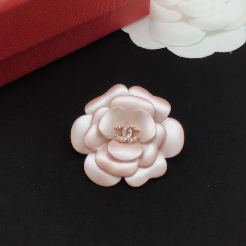 Youthful Chanel Brooches 220288