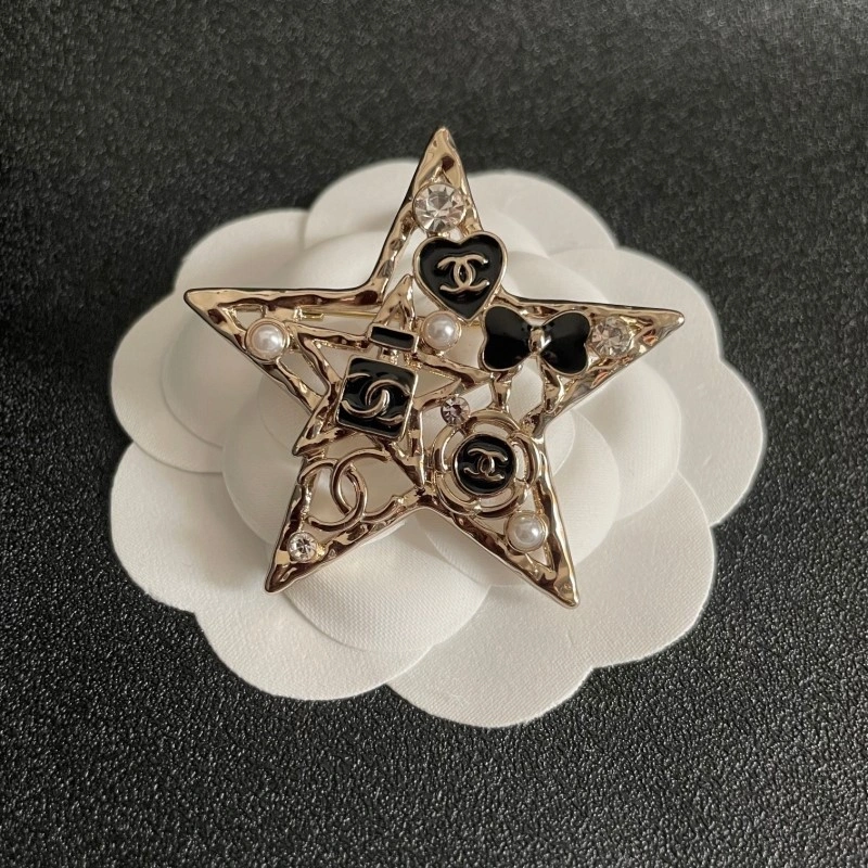 Chanel Brooches TechFriendly 220266