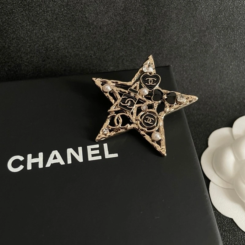 Chanel Brooches TechFriendly 220266