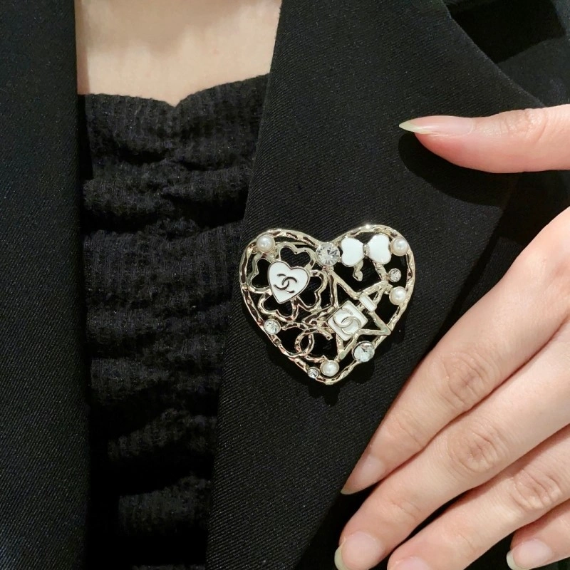 Chanel Brooches Thermal 220283