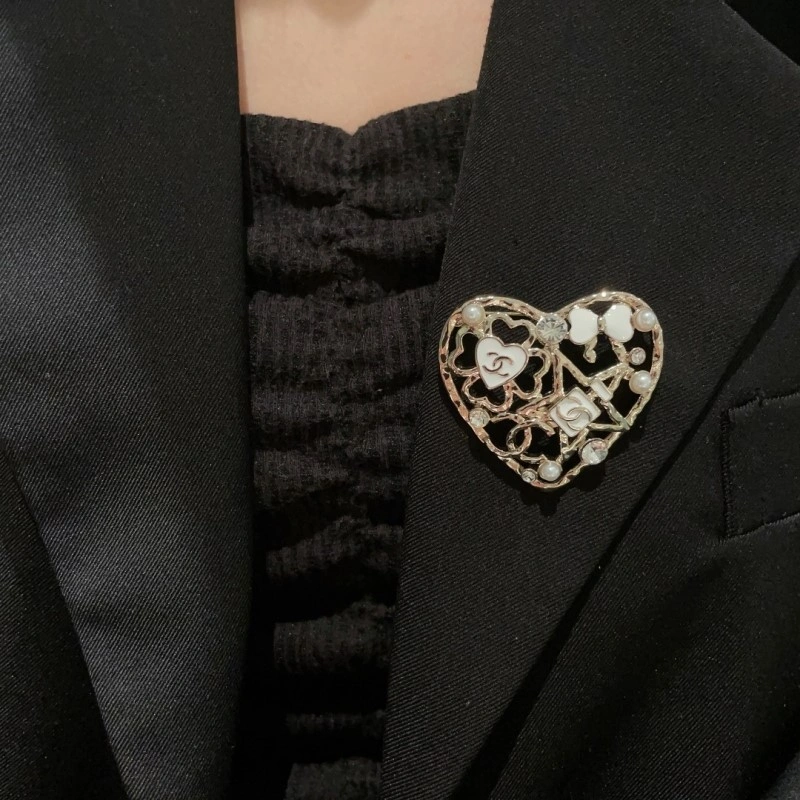 Chanel Brooches Thermal 220283
