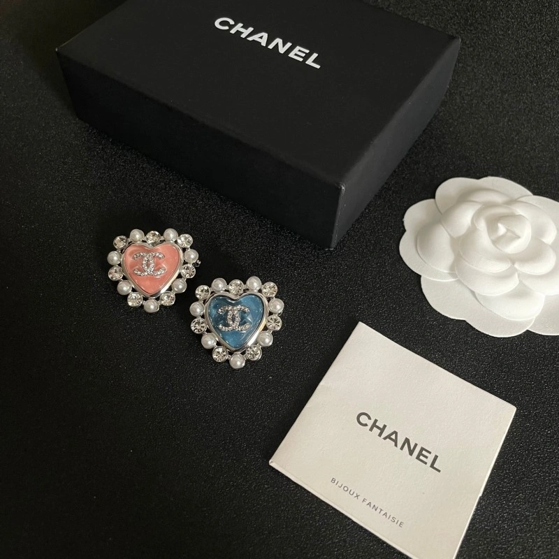 Chanel Brooches Sophisticated 220274