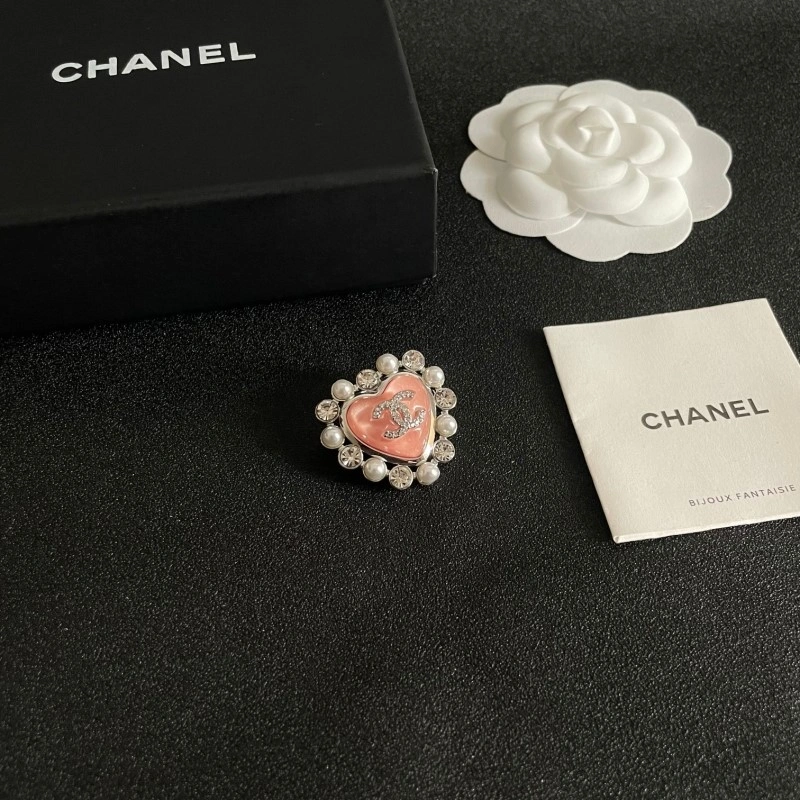 Chanel Brooches Sophisticated 220274