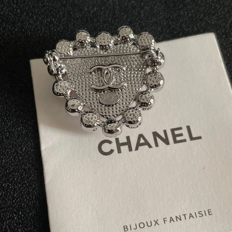 Chanel Brooches Sophisticated 220274