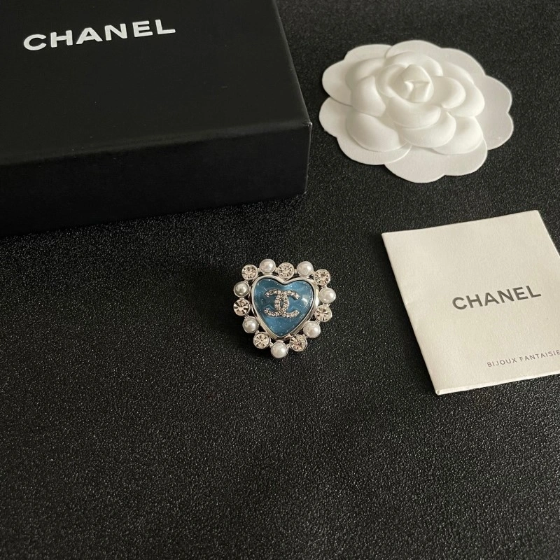 Original Chanel Brooches 220270