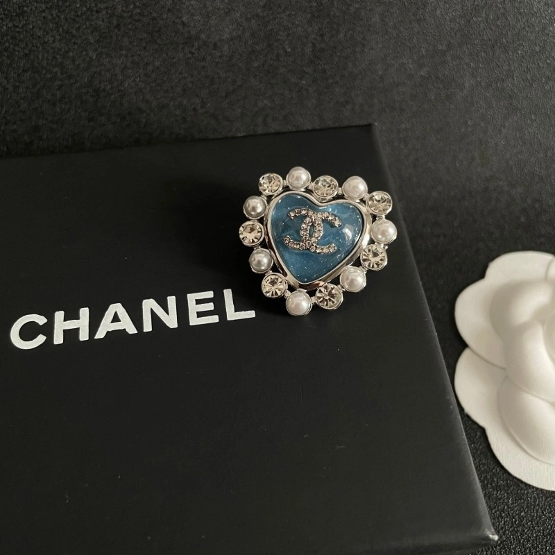 Original Chanel Brooches 220270
