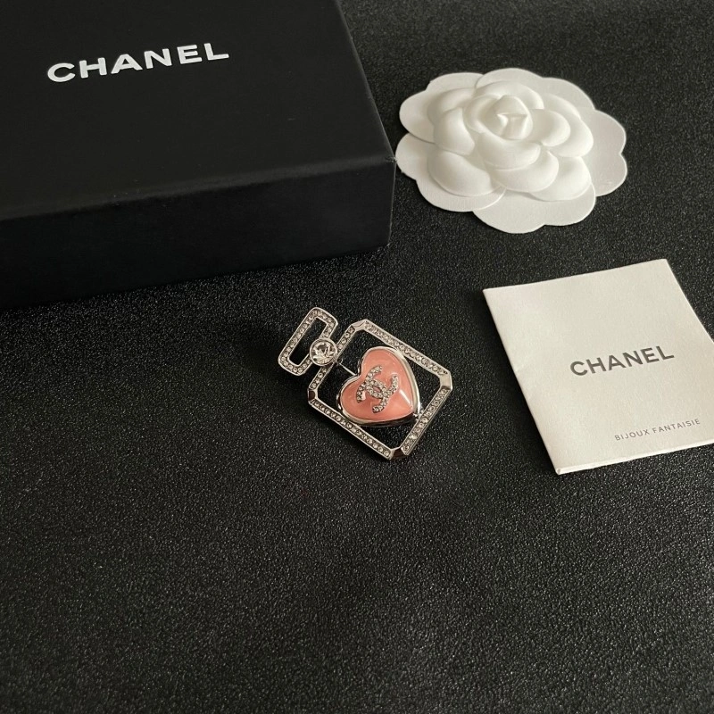 Chanel Brooches Breathable 220264