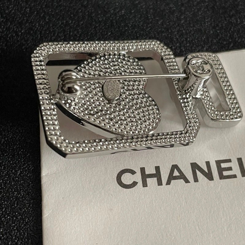 Chanel Brooches Breathable 220264