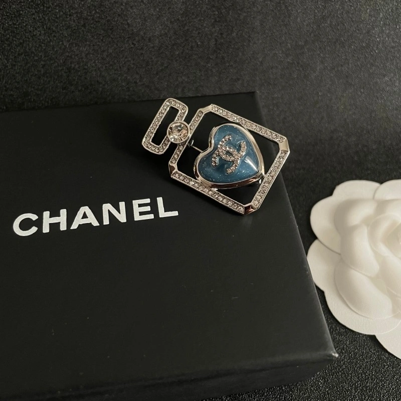 SoftTouch Chanel Brooches 220268