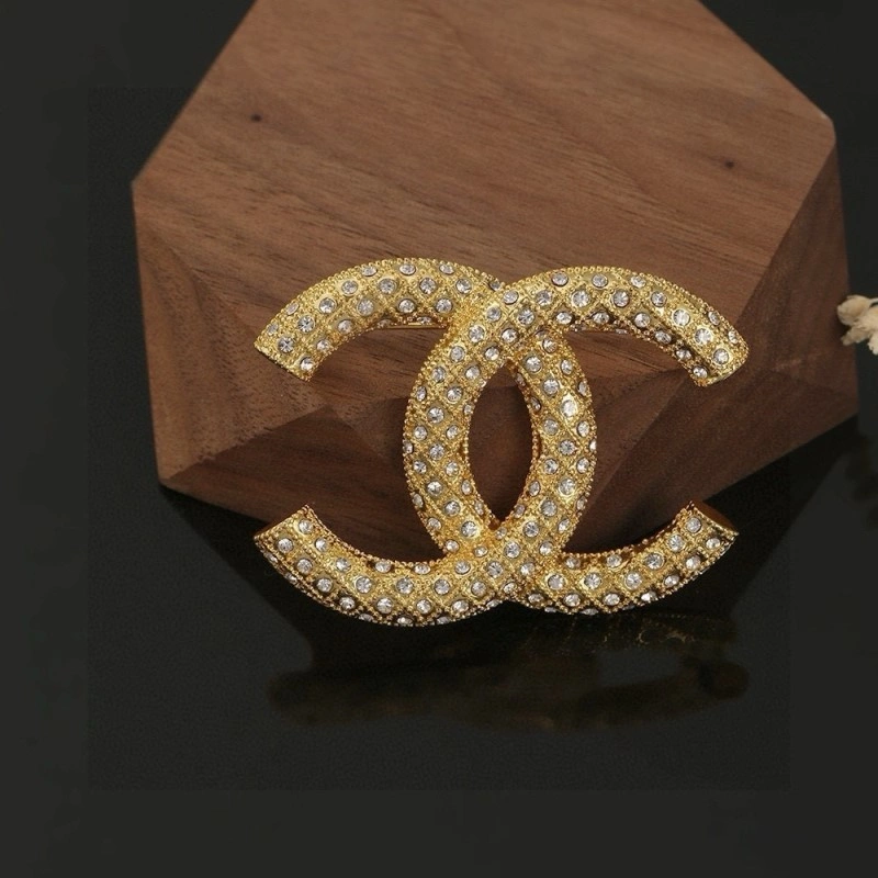 Attractive Chanel Brooches 220273