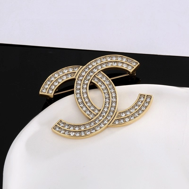 Youthful Chanel Brooches 220269