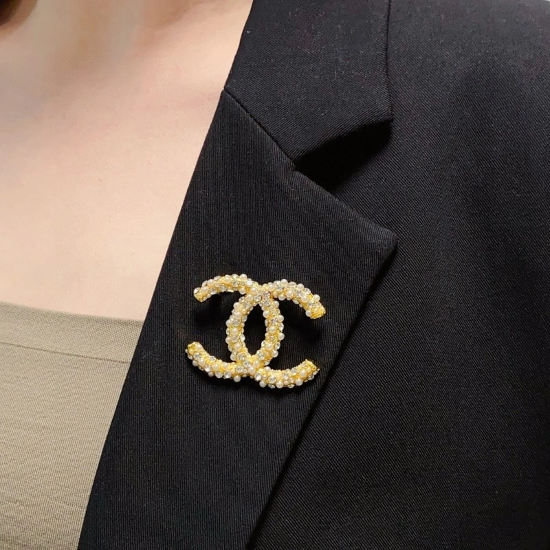 Chanel Brooches FreshLook 220252