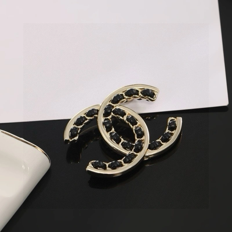 Trendsetting Chanel Brooches 220253