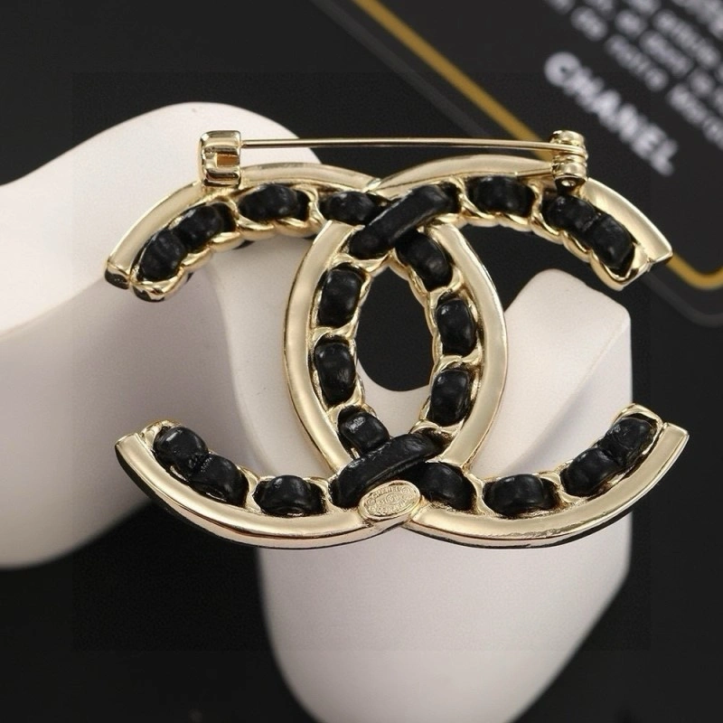 Trendsetting Chanel Brooches 220253