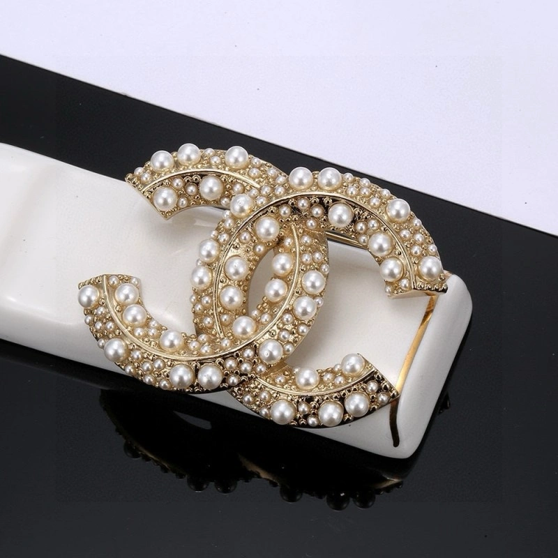 Cozy Chanel Brooches 220258
