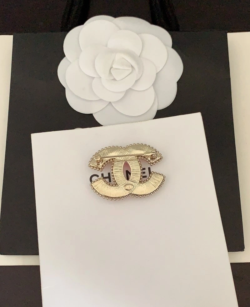 HighQuality Chanel Brooches 220243