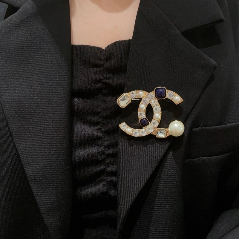 Chanel Brooches Flexible 220259