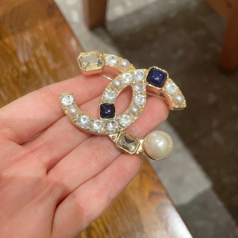Chanel Brooches Flexible 220259