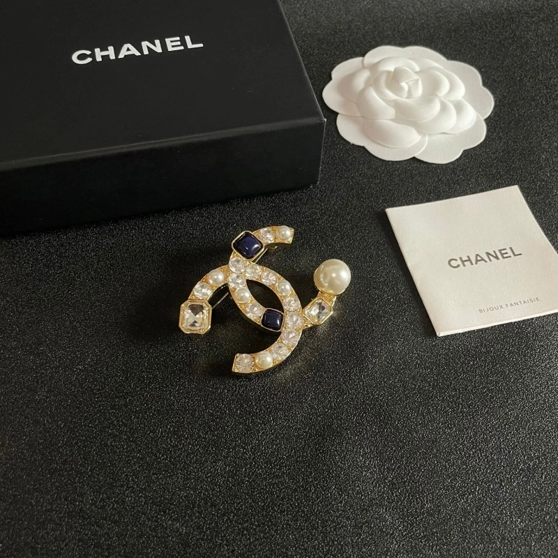 Chanel Brooches Flexible 220259
