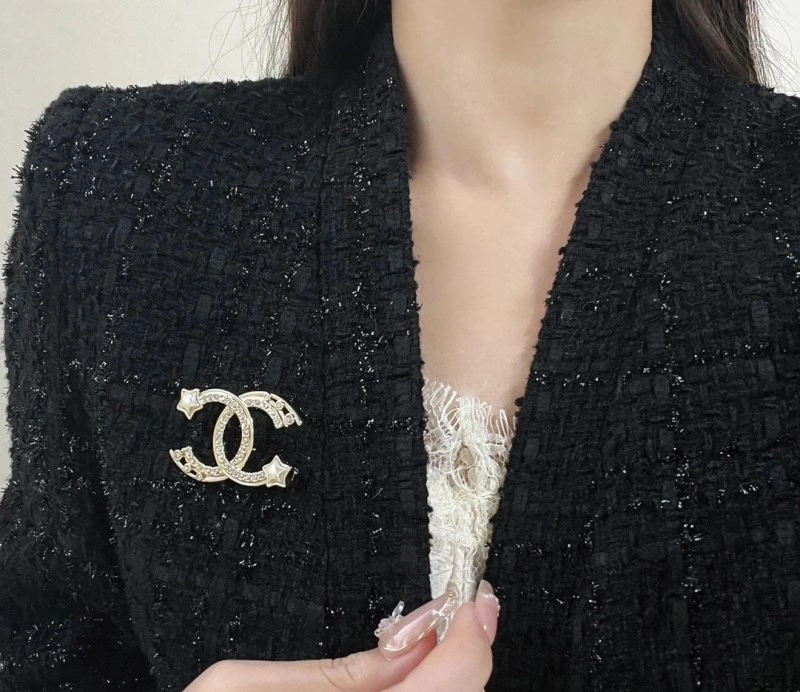 Chanel Brooches SunProtective 220244