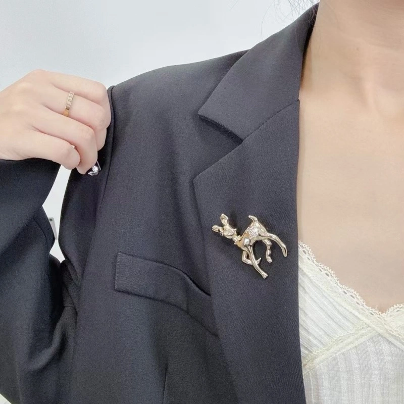 Youthful Chanel Brooches 220261