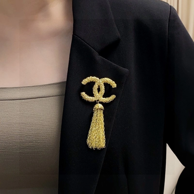 Chanel Brooches EasyMatch 220239