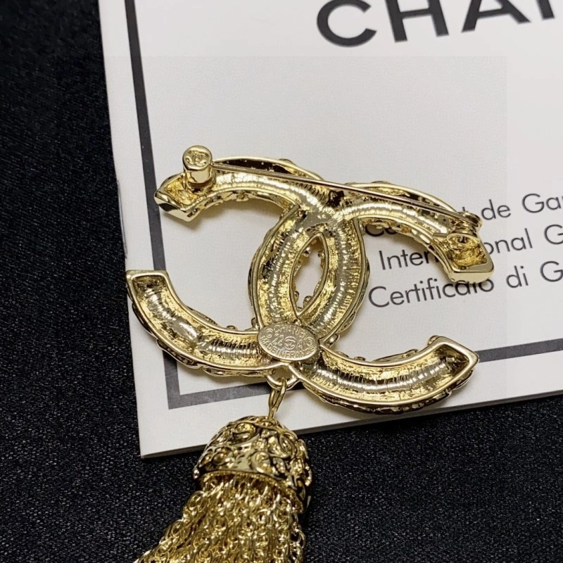 Chanel Brooches EasyMatch 220239