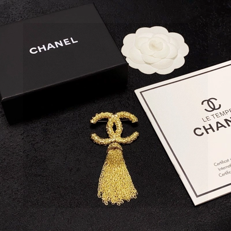 Chanel Brooches EasyMatch 220239