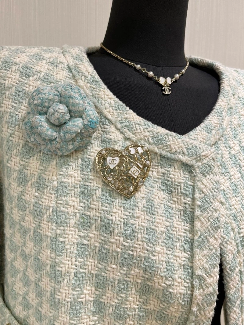 Chanel Brooches ComfortFit 220309