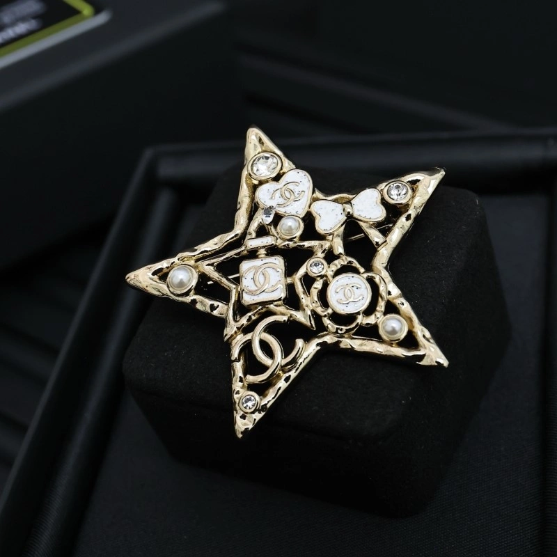 Chanel Brooches Neat 220235