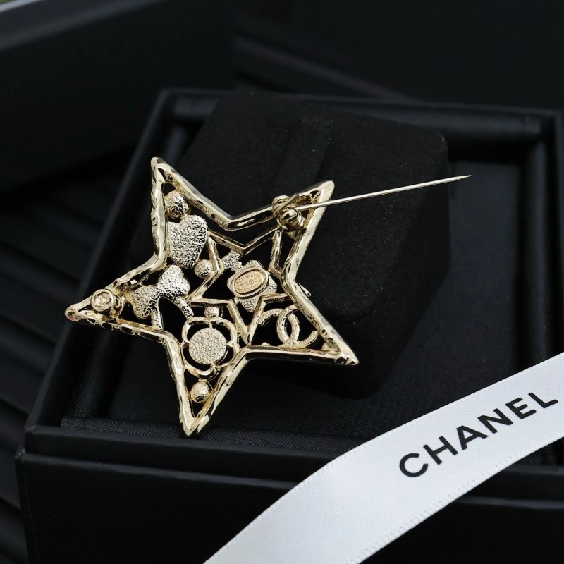 Chanel Brooches Neat 220235